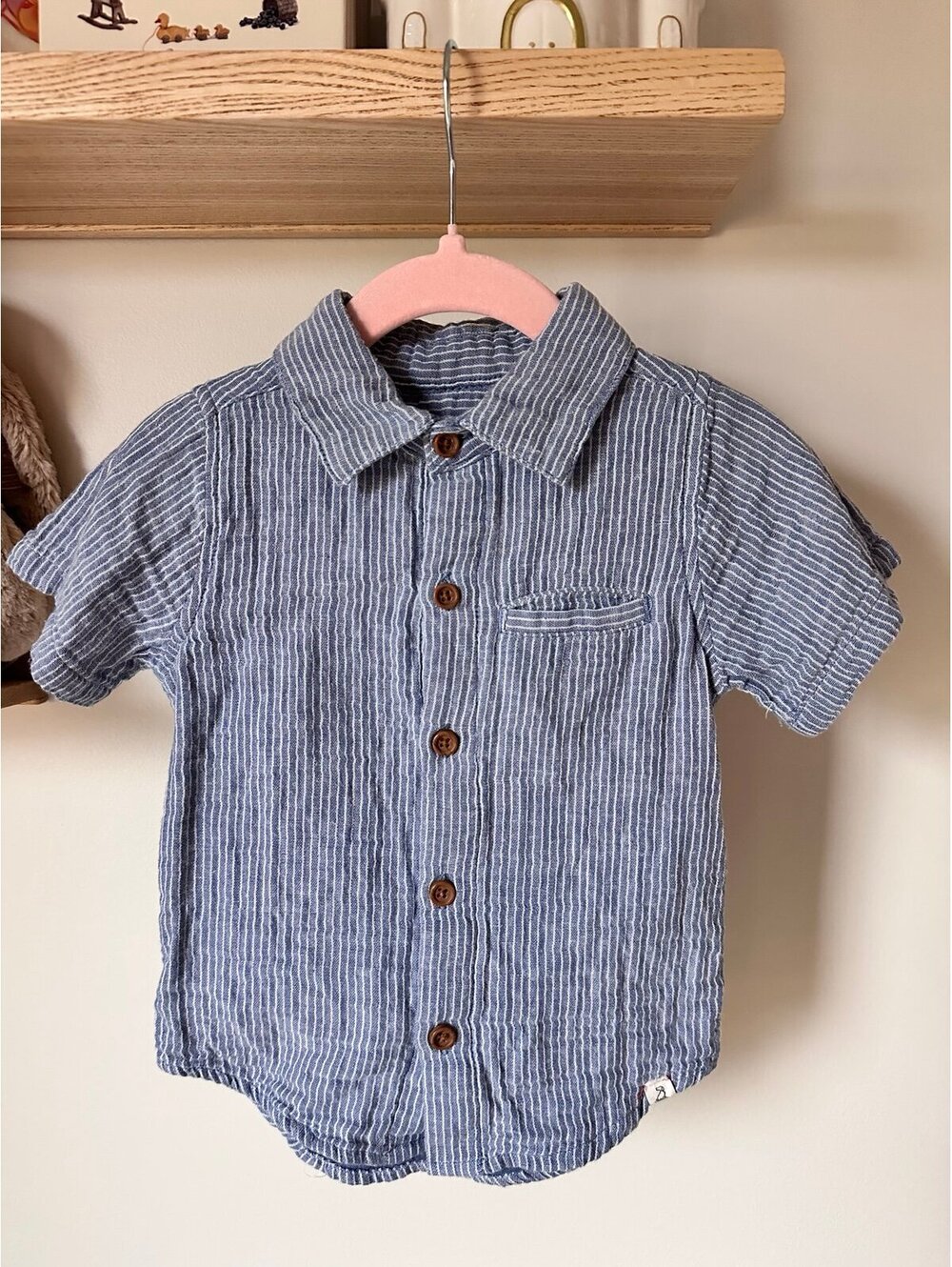 Me & Henry Newport Woven Seersucker
Button Down - Sz 18/24m